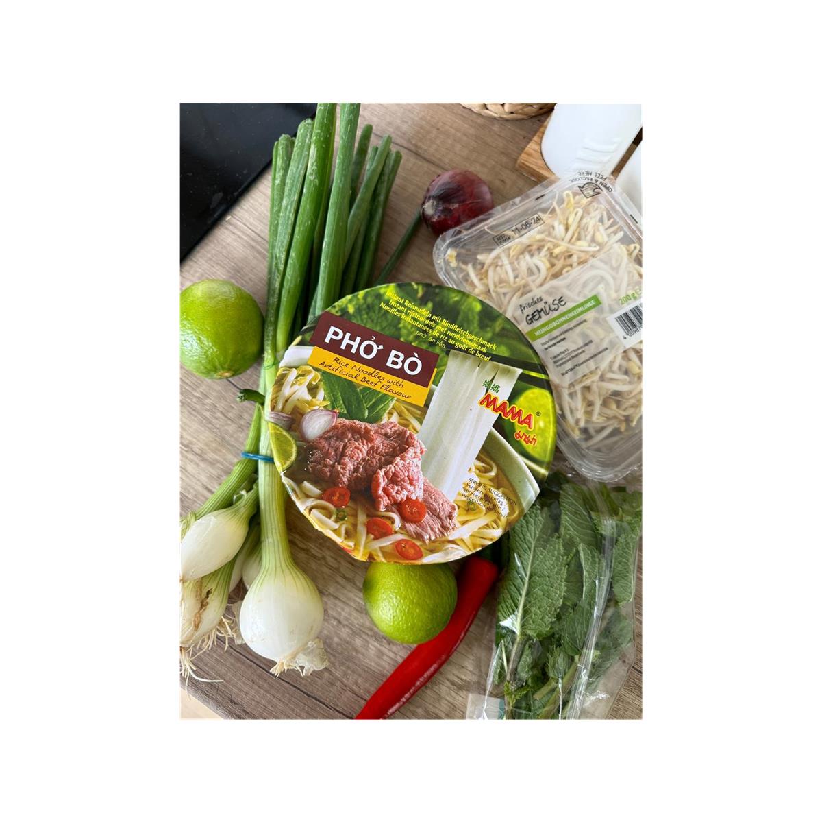 MAMA Instant Cup Reisnudeln Pho Bo Rind 65g